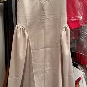 Elegant Cream Dress - Bottega Veneta style